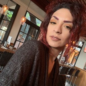 Meet your Posher, Vanessa